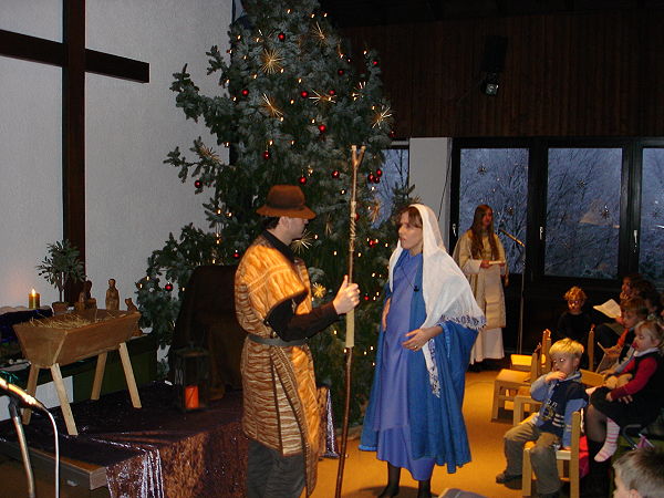 Maria und Josef auf dem Weg